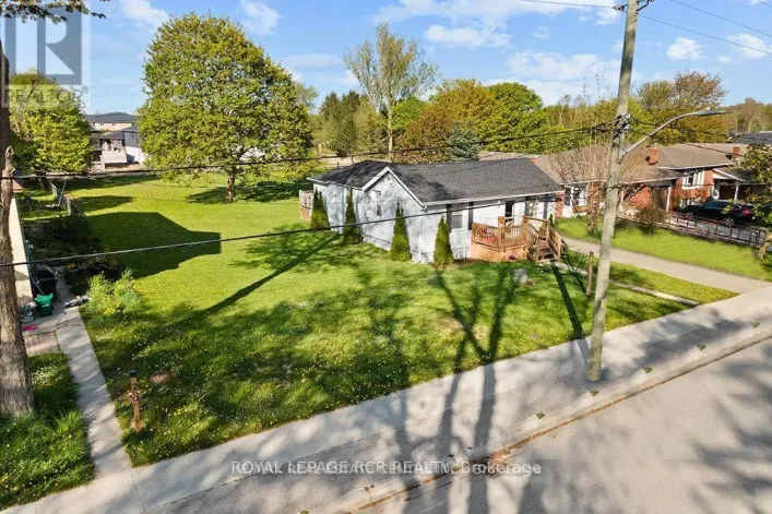 240 EGREMONT STREET N, Wellington North