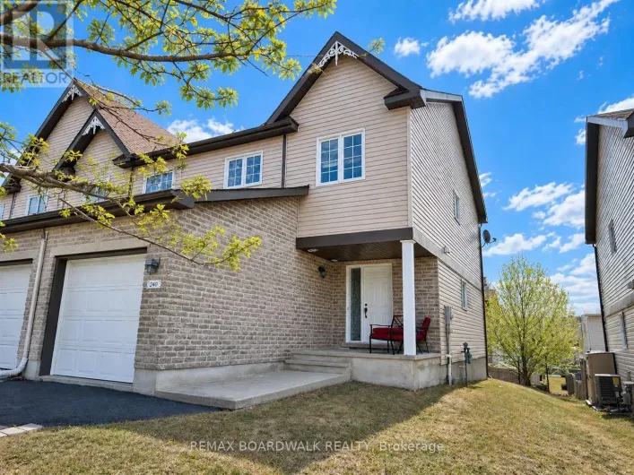 240 ELIOT STREET, Clarence-Rockland
