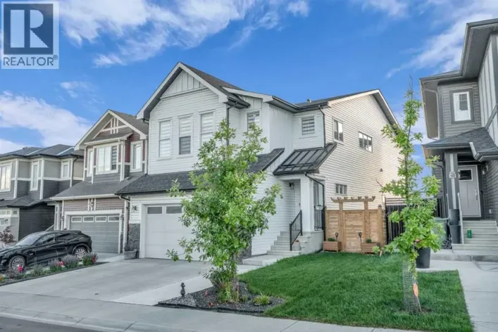 240 Lucas Crescent NW, Calgary