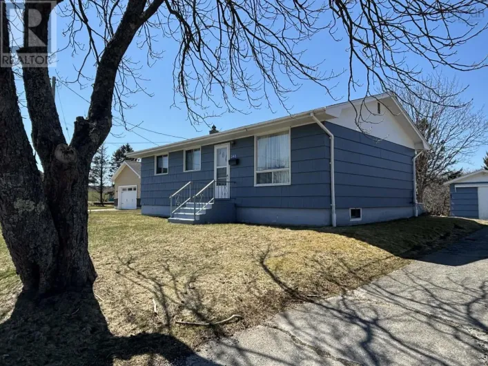 240 Pleasant Street, Yarmouth