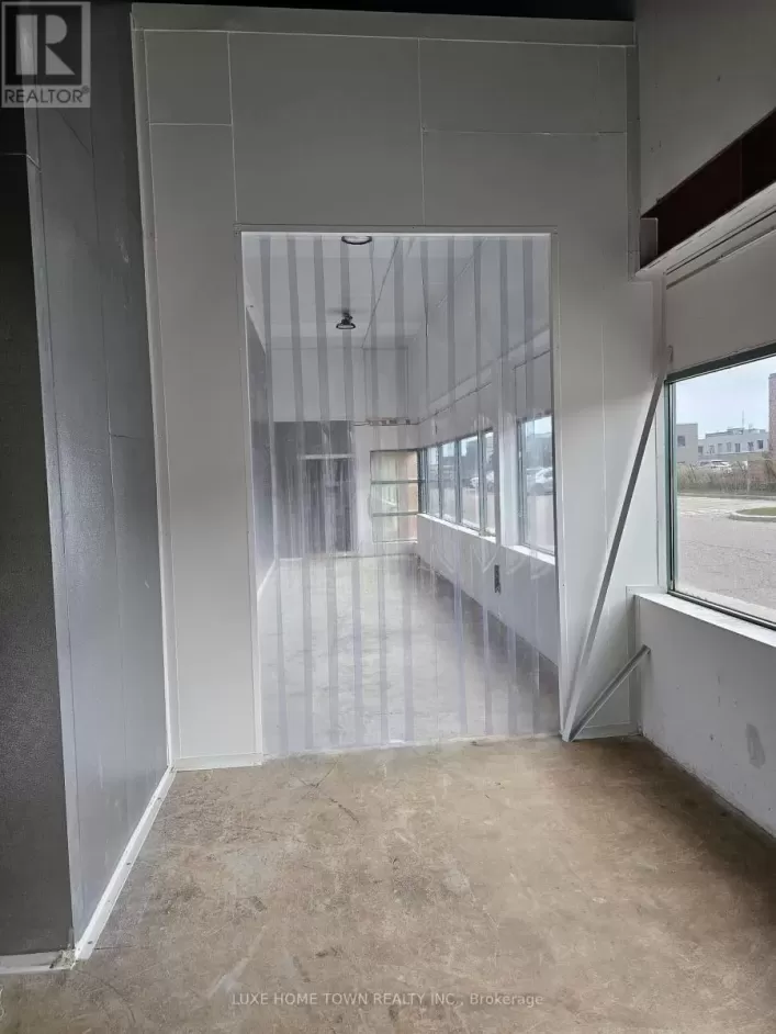 2400 LUCKNOW DRIVE, Mississauga