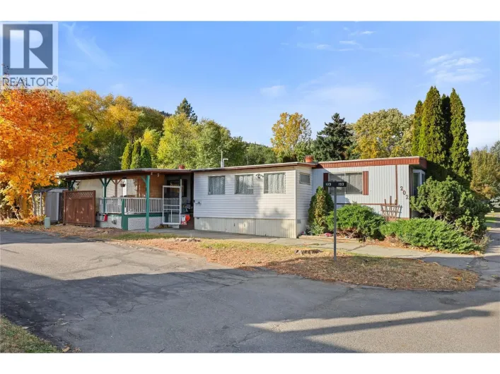 2400 OAKDALE Way Unit# 202, Kamloops