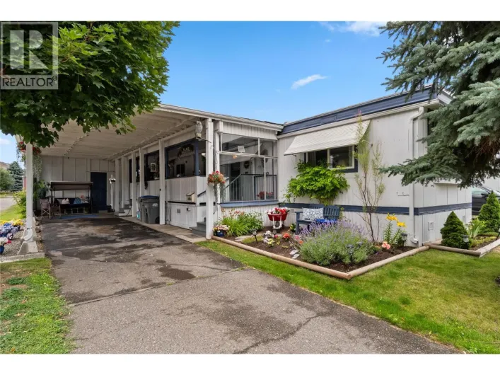 2400 OAKDALE Way Unit# 220, Kamloops