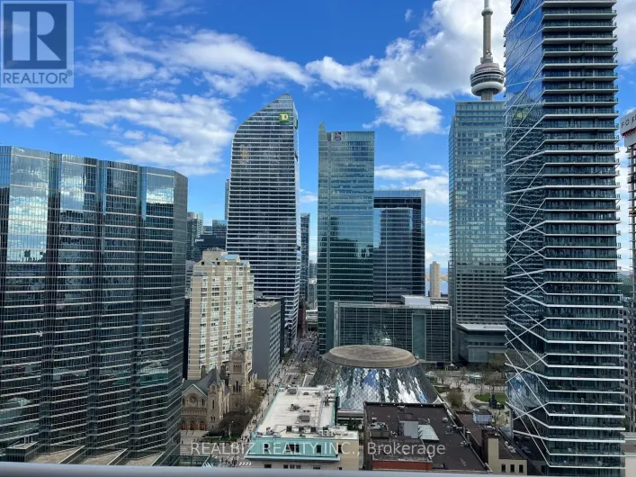 2401 - 126 SIMCOE STREET, Toronto