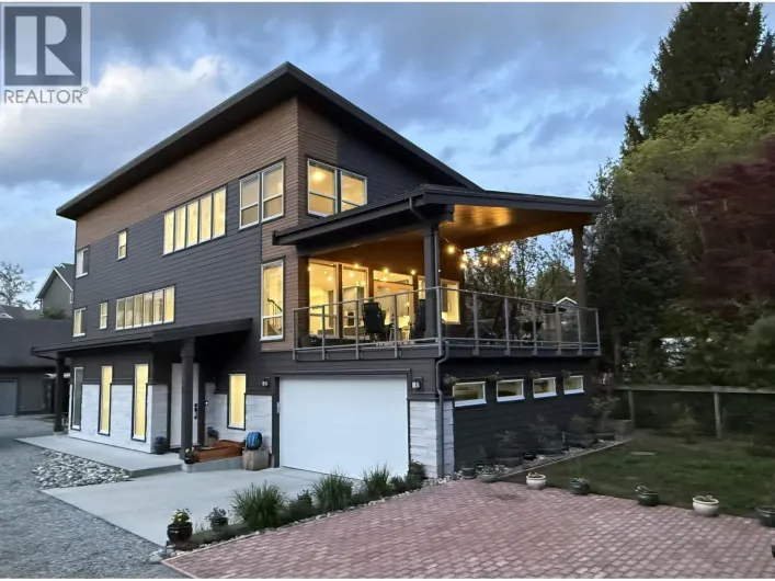 24025 FERN CRESCENT, Maple Ridge