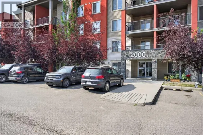 2403, 403 Mackenzie Way SW, Airdrie