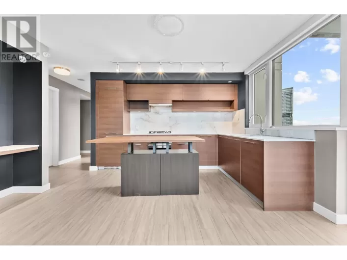 2404 570 EMERSON STREET, Coquitlam