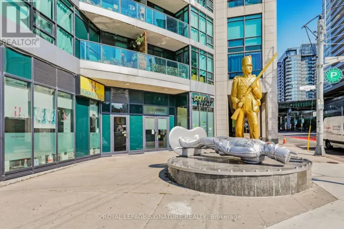 2405 - 600 FLEET STREET, Toronto