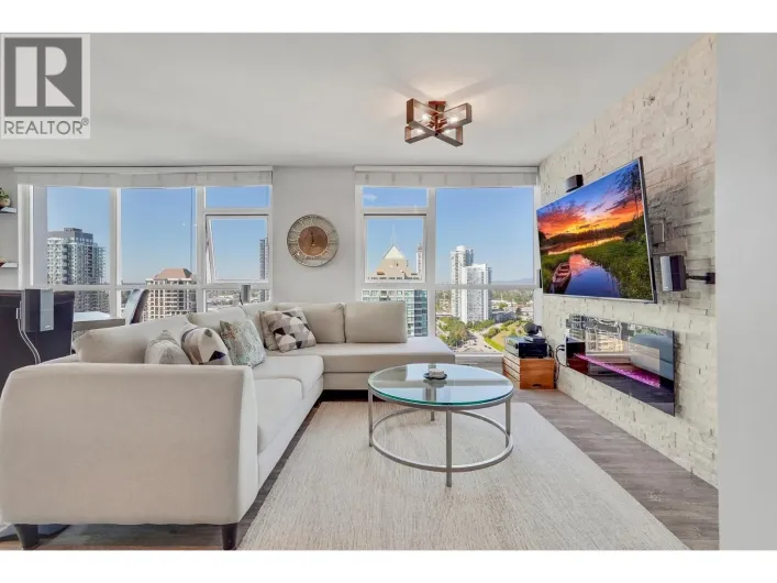 2406 4400 BUCHANAN STREET, Burnaby