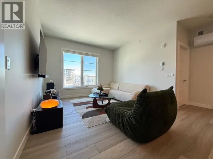 2407, 2117 81 Street SW, Calgary