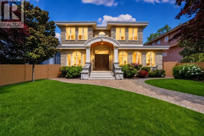 2407 W 18TH AVENUE, Vancouver