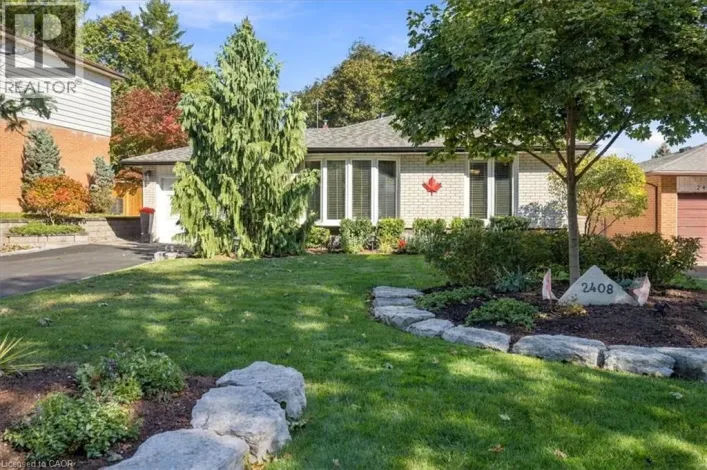 2408 HEREFORD Crescent, Burlington
