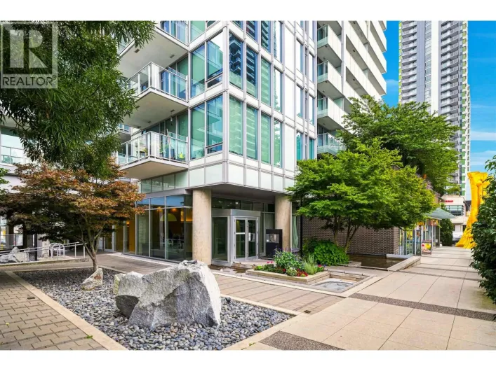 2409 8131 NUNAVUT LANE, Vancouver