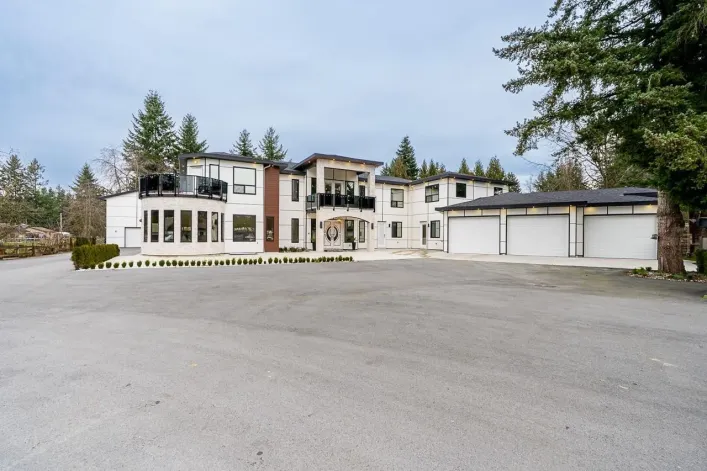 24095 65 AVENUE, Langley