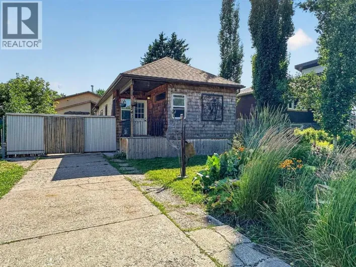 241 25 Avenue NE, Calgary