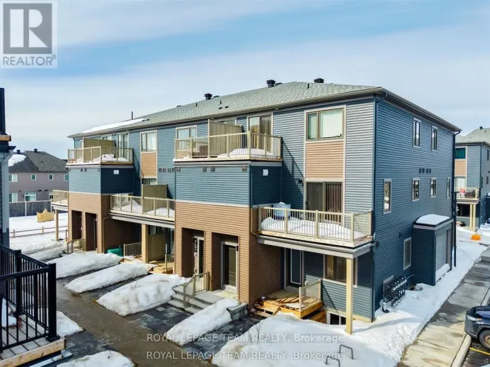 241 DAVID LEWIS PRIVATE, Ottawa