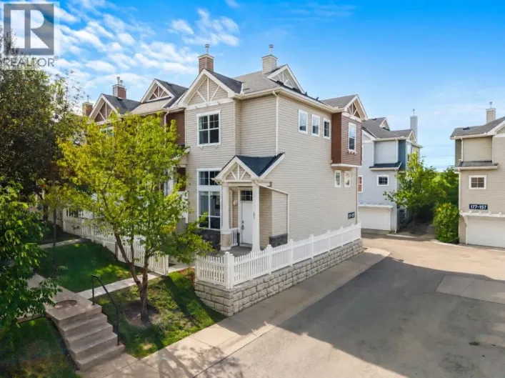 241 Elgin Gardens SE, Calgary
