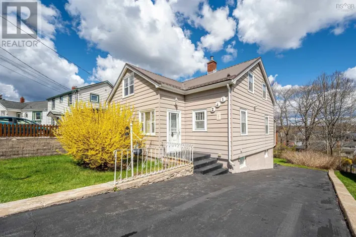241 Johnstone Avenue, Dartmouth