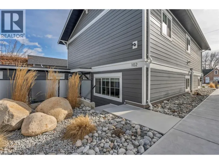 241 Nelson Avenue Unit# 102, Penticton
