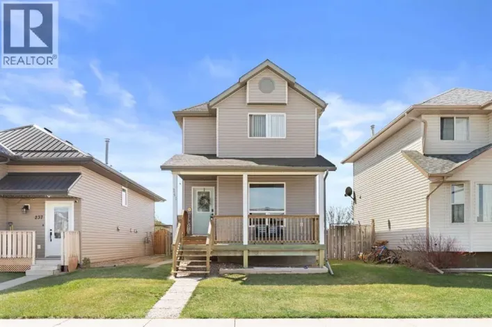 241 Upland Boulevard W, Brooks
