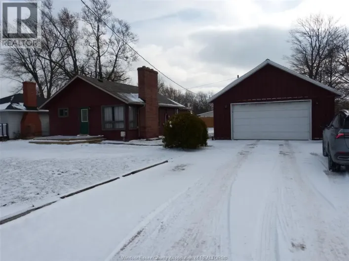 2410 FOX RUN, Leamington