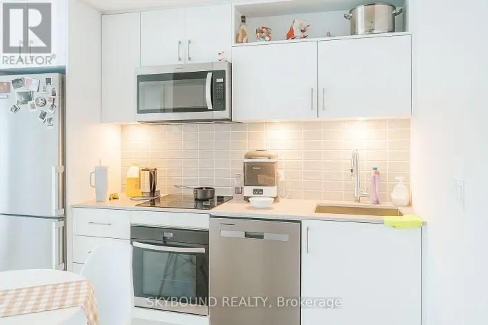 2411 - 70 PRINCESS STREET, Toronto