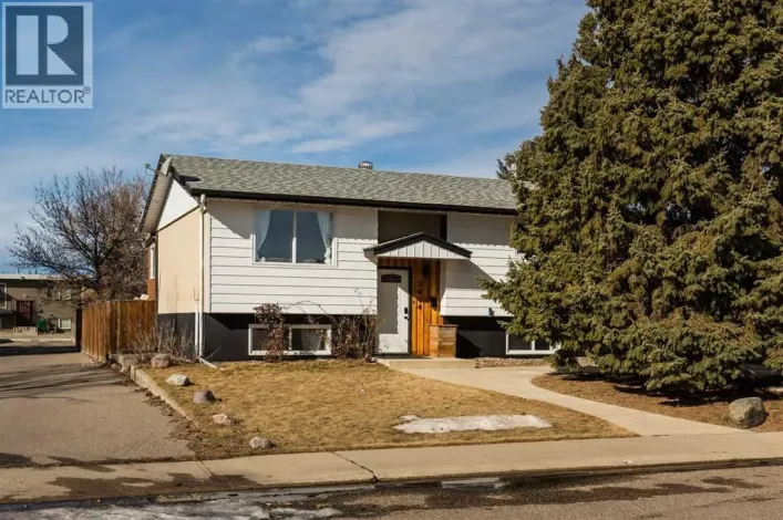 2414 14 Street N, Lethbridge