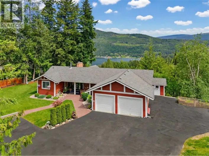 2414 Forest Drive, Blind Bay