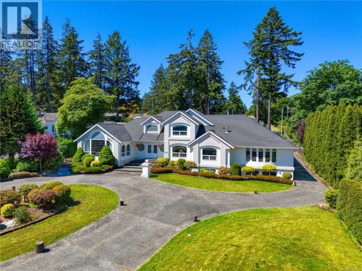 2415 Departure Bay Rd, Nanaimo
