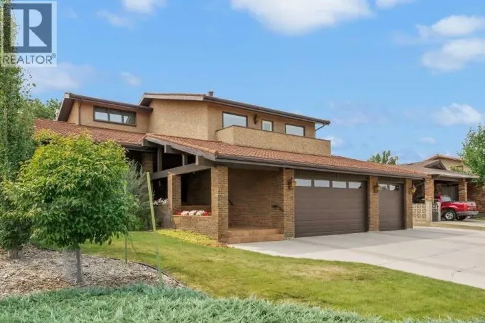 2418 12 Avenue SE, Medicine Hat