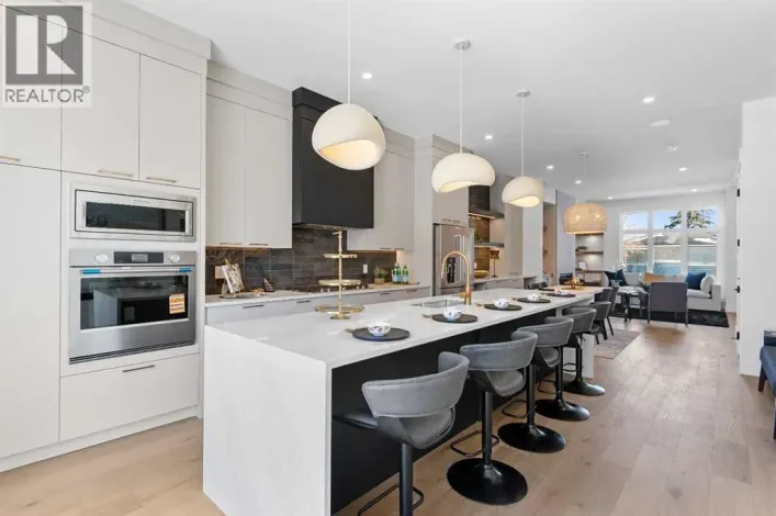 2419 26 Street SW, Calgary