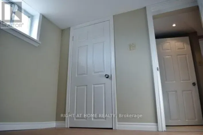 242 DEMAINE CRESCENT, Richmond Hill