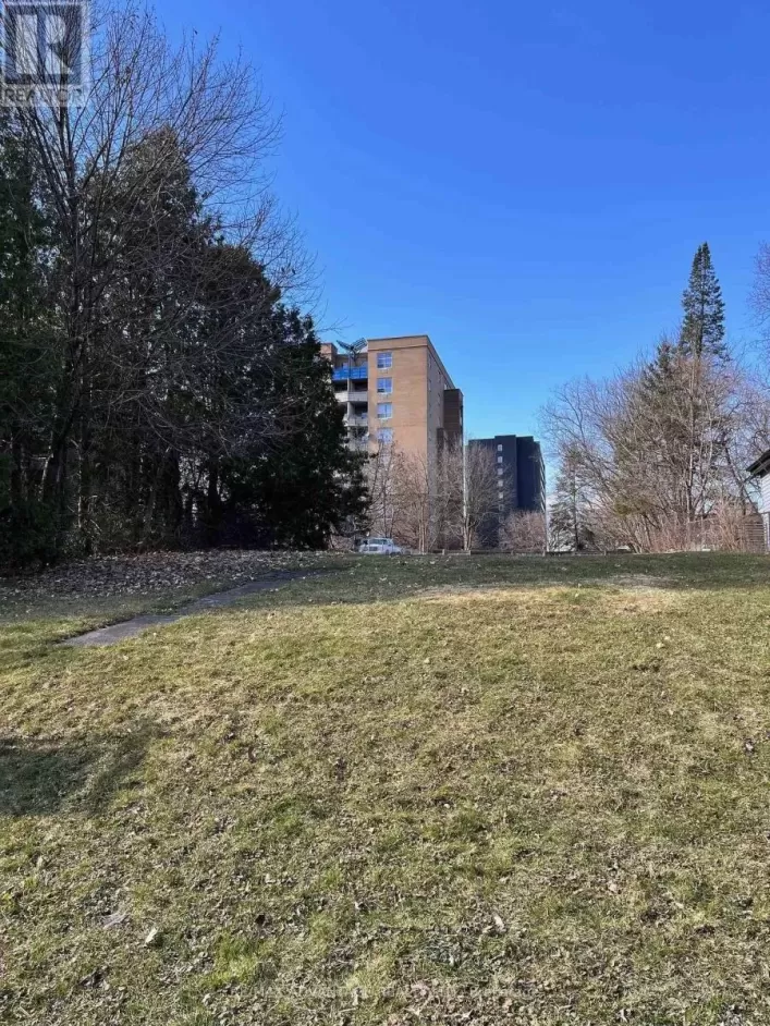 242 HILL STREET, London East