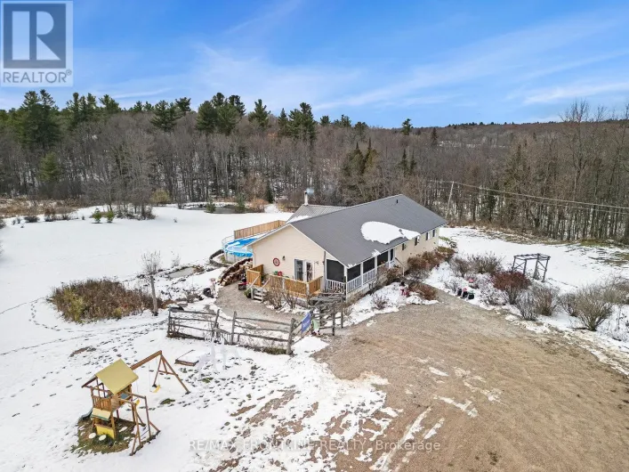 242 MABERLY STATION ROAD NW, Tay Valley