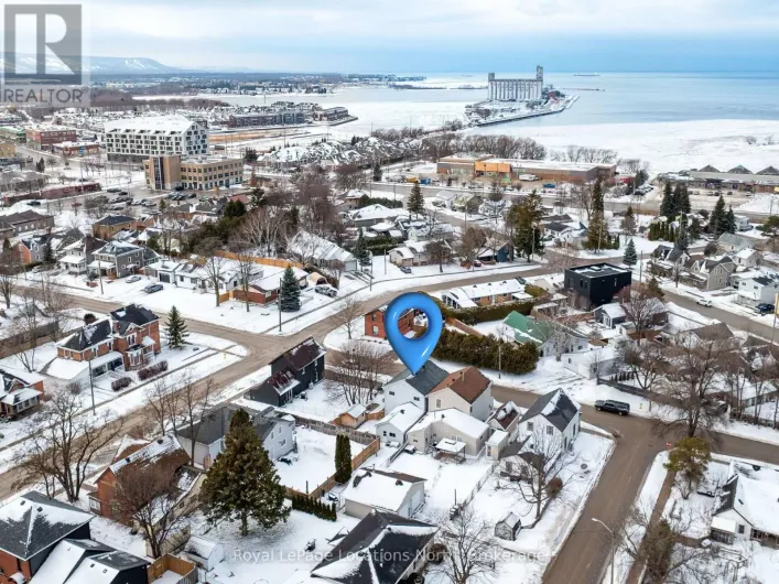 242 SIMCOE STREET, Collingwood