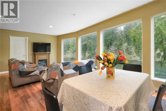2420 Campbell River Rd, Campbell River