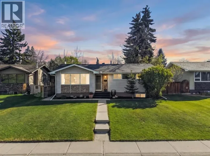 2420 Langriville Drive SW, Calgary