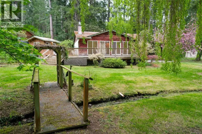 2420 Spring Beach Dr, Gabriola Island