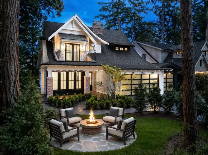 2422 CHRISTOPHERSON ROAD, Surrey