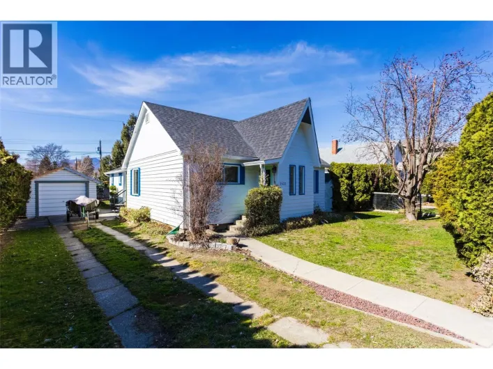 2422 Richter Street, Kelowna