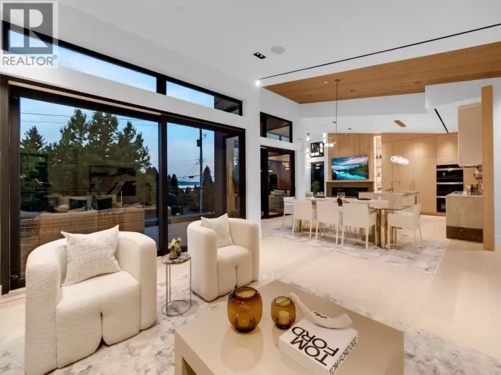 2423 MATHERS AVENUE, West Vancouver