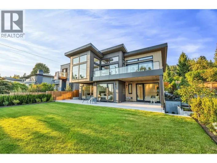2423 MATHERS AVENUE, West Vancouver