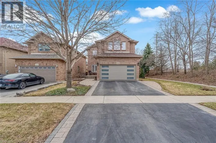 2423 VALLEY HEIGHTS Crescent, Oakville
