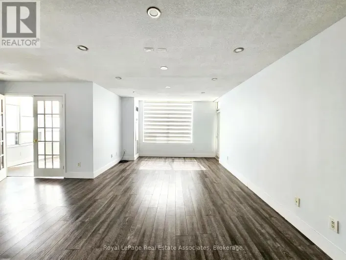 Apartment for rent: 2425 - 25 KINGSBRIDGE GARDEN CIRCLE, Mississauga