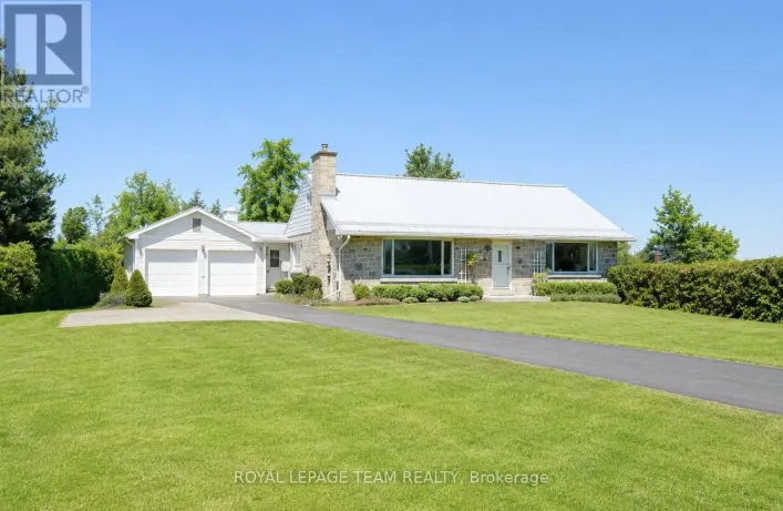 2427 COUNTY RD 18, North Grenville