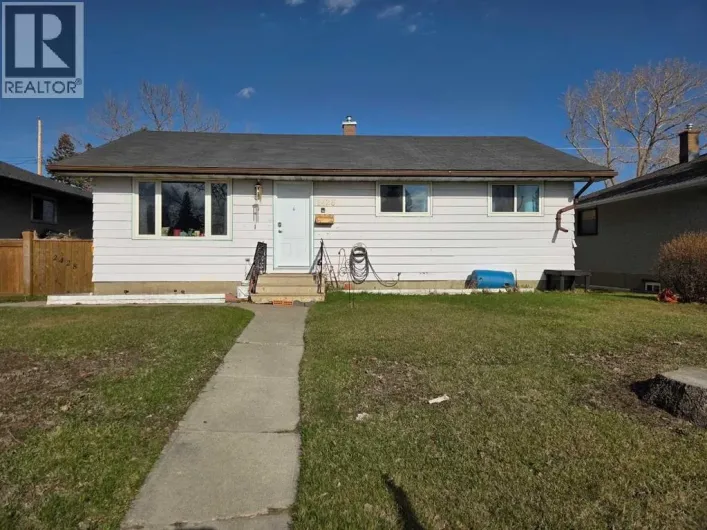 2428 46 Street SE, Calgary