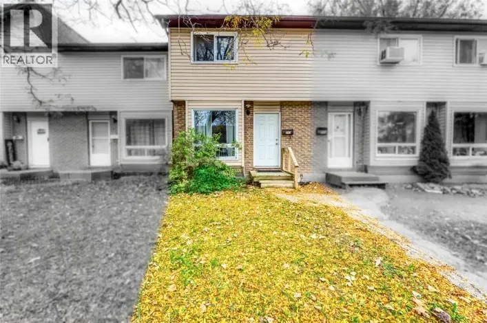 243 HAMPTON AVENUE Unit# 13, Sarnia