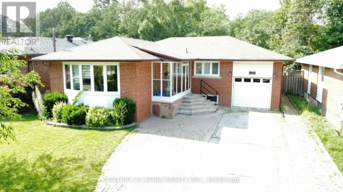 243 HARRYGAN CRESCENT, Richmond Hill