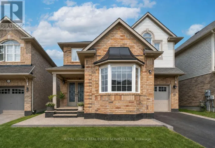 243 MCDOUGALL CROSS, Milton