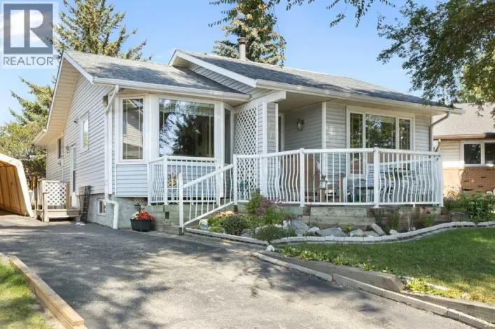 243 Radcliffe Place SE, Calgary